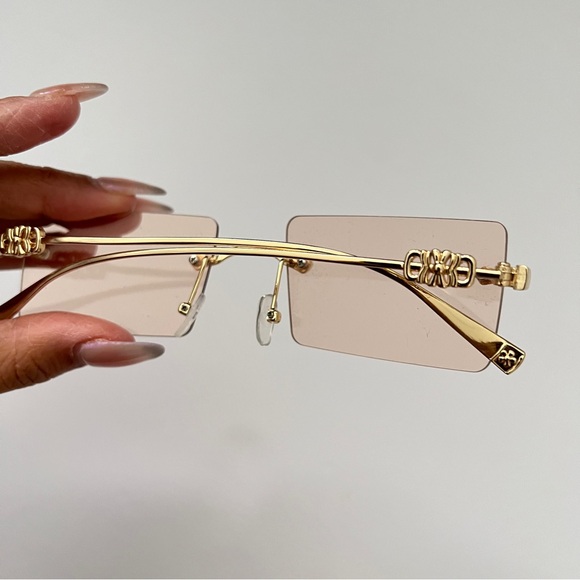 Y2K Peach Gold Square Rimless Sunglasses with generic case included - Picture 8 of 10